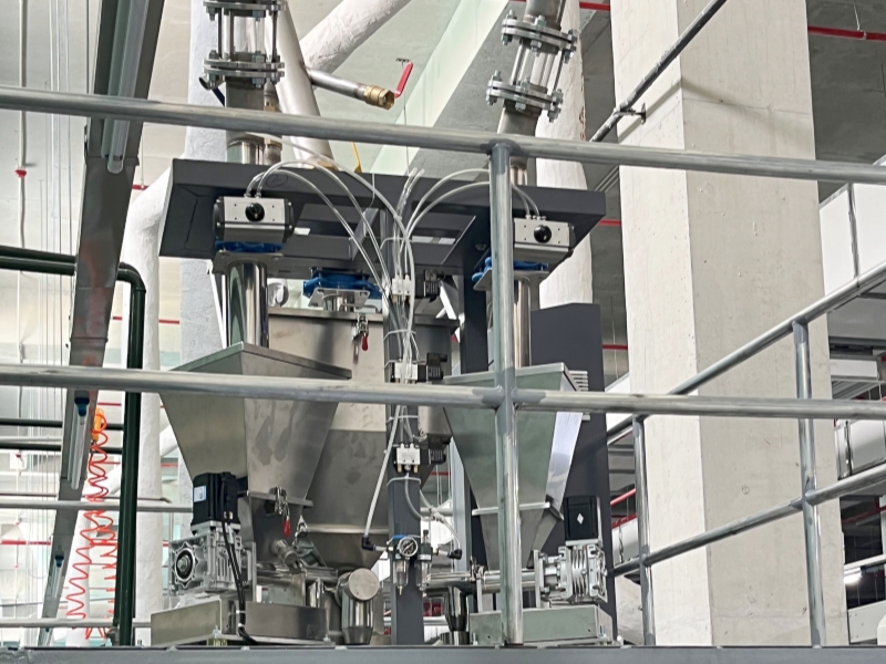 三計量色母粒喂料機(jī)